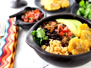1 tray Pork Carnitas with Latin-Style Rice & Beans