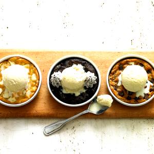 1 trio Pizookie Trio