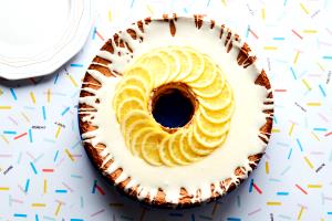 1 Tube (10" Dia, 4-3/8" High) Angel Food Cake without Icing