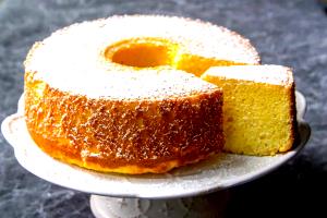 1 Tube (9" Dia, 3-3/4" High) Chiffon Cake with Icing