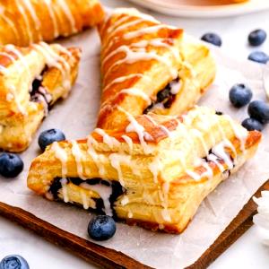 1 Turnover Blueberry Turnover