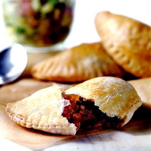 1 Turnover Meat Turnover with Gravy