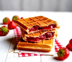 1 waffle (80 g) Cherry Filled Belgian Waffle