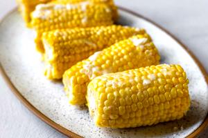 1 Whole (146.0 G) Corn on the Cob with Butter