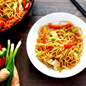 1 Whole (604.0 G) Chicken Chow Mein