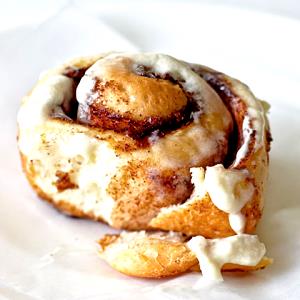 1 Whole, Large (83.0 G) Sweet Cinnamon Rolls