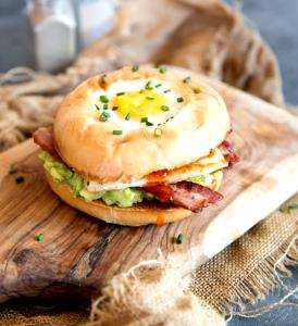 1 Whole, Mini (26.0 G) Egg Bagel