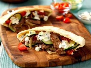 1 wrap (416 g) Beef Gyro Pita