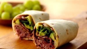1 wrap (89 g) Wrap Kit Roast Beef & Cheddar