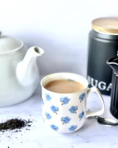 10 Fl Oz English Breakfast Tea With Milk