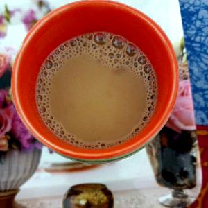 10 Fl Oz Tea W/Milk & Sugar