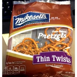 10 pieces (28 g) Super Thins Baked Pretzels