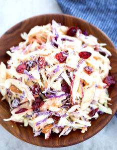 100 G Apple and Cabbage Salad with Dressing