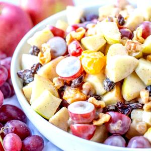 100 G Apple and Fruit Salad with Dressing