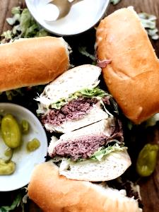 100 G Au Jus Roast Beef Submarine Sandwich on Roll