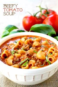 100 G Beef and Noodles with Tomato-Based Sauce (Mixture)