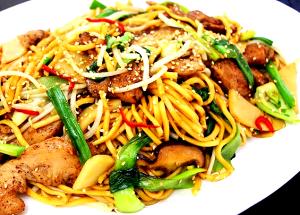 100 G Beef Chow Mein or Chop Suey with Noodles