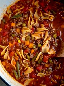 100 G Beef, Noodles and Vegetables Soup (Mixture)