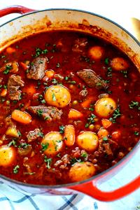 100 G Beef Stew with Potatoes in Tomato-Based Sauce