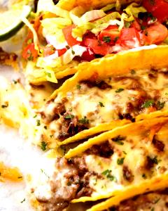 100 G Beef Taco with Cheese, Tomato and Taco Sauce