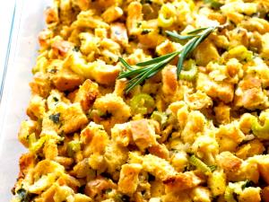100 G Bread Stuffing Made with Egg