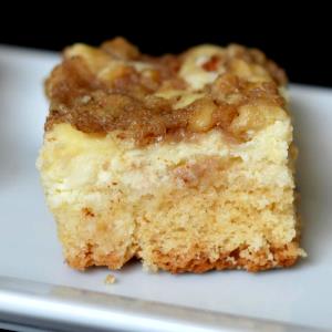 100 G Cheese Filled Crumb or Quick-Bread Type Coffee Cake
