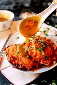 100 G Chicken Egg Foo Yung