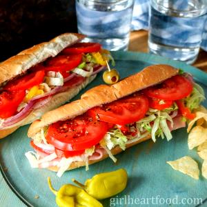 100 G Cold Cut Sandwich Submarine with Lettuce and Tomato