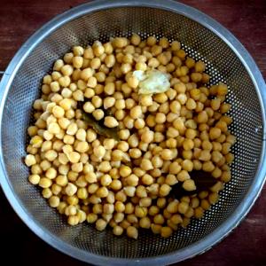 100 G Cooked Dry Chickpeas