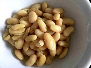100 G Cooked Dry White Beans (Fat Added in Cooking)