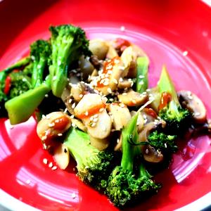 100 G Cooked Oriental Style Vegetable Combinations (Broccoli, Green Pepper, Water Chestnut)