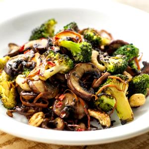 100 G Cooked Vegetable Combination (Green Beans, Broccoli, Onions and Mushrooms, Fat Not Added in Cooking)