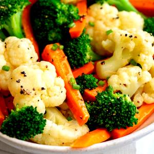 100 G Cooked Vegetable Combination with Butter Sauce (Including Carrots, Broccoli, and/or Dark-Green Leafy)
