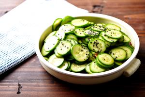 100 G Cucumber Salad with Oil and Vinegar