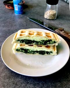 100 G Egg and Cheese Sandwich