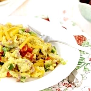 100 G Egg Omelet or Scrambled Egg with Peppers, Onion and Ham