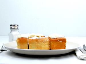 100 G Fruit Danish Pastry (Includes Apple, Cinnamon, Raisin, Lemon, Raspberry, Strawberry, Enriched)