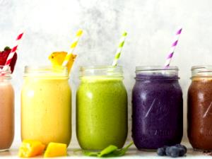 100 G Fruit Smoothie Drink (with Fruit Juice and Dairy Products)