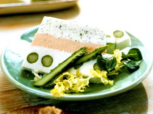100 G Gelatin Salad with Vegetables