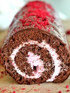 100 G Ice Cream and Cake Roll (Not Chocolate)