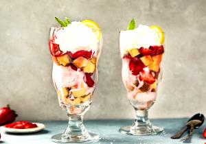100 G Ice Cream Sundae with Fruit Topping (with Whipped Cream)
