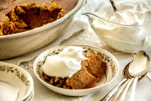 100 G Indian Pudding (Milk, Molasses and Cornmeal-Based Pudding)