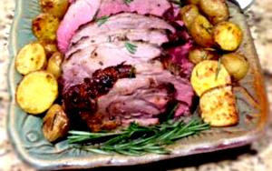 100 G Lamb Leg (Whole (Shank and Sirloin) Trimmed to 1/4" Fat, Choice Grade, Cooked, Roasted)