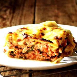 100 G Lasagna with Chicken or Turkey and Spinach