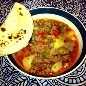 100 G Mexican Style with Potatoes Ground Beef and Pork Seasoned Stewed (Picadillo De Carne De Rez Y Puerco Con Papas)