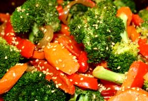 100 G Pork and Vegetables in Soy-Based Sauce (Including Carrots, Broccoli, and/or Dark-Green Leafy, Mixture)