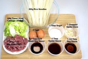 100 G Pork and Vegetables in Soy-Based Sauce (Mixture)