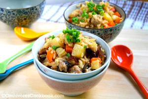 100 G Pork, Rice and Vegetables in Soy-Based Sauce (Including Carrots, Broccoli, and/or Dark-Green Leafy, Mixture)