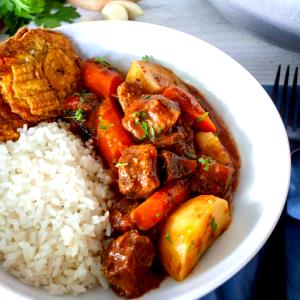 100 G Puerto Rican Style Tongue Pot Roast (Lengua Al Caldero)