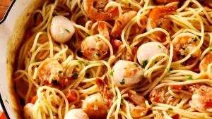 100 G Shellfish Mixture and Noodles in Tomato-Based Sauce (Mixture)